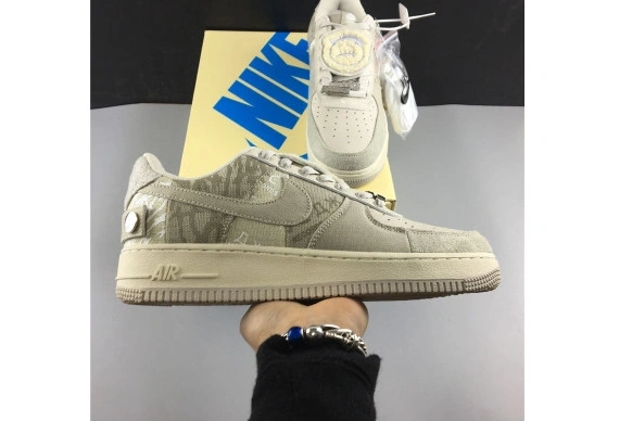 Scott NIKE  FORCE White Travis AIR Grey  CN2405-902 x 1 0828